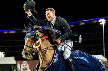 Joe Whitaker takes first place in the CSI4* Al Shira’aa Longines Diamond Tour FEI Jumping World Cup™ Grand Prix